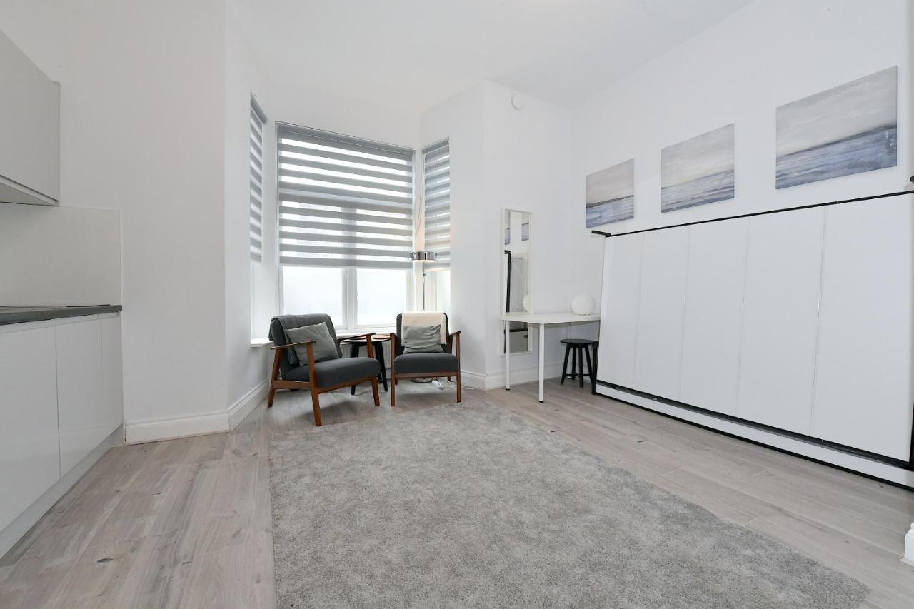 London Studios Very Close To Central Line Underground Shepherds Bush And Westfield Newly Refurbished מראה חיצוני תמונה