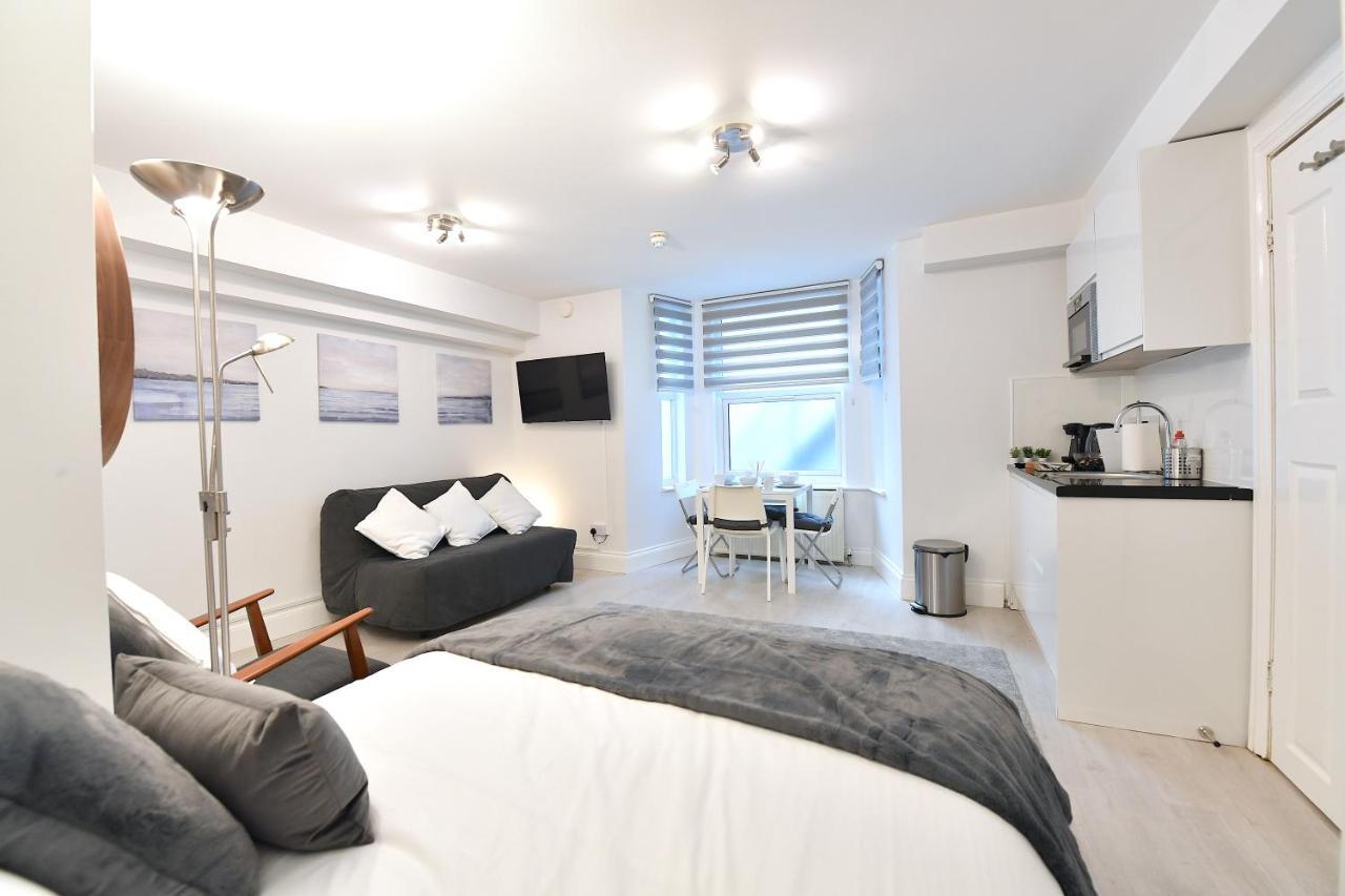 London Studios Very Close To Central Line Underground Shepherds Bush And Westfield Newly Refurbished מראה חיצוני תמונה