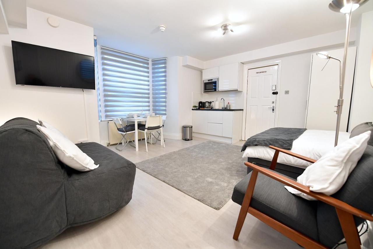 London Studios Very Close To Central Line Underground Shepherds Bush And Westfield Newly Refurbished מראה חיצוני תמונה