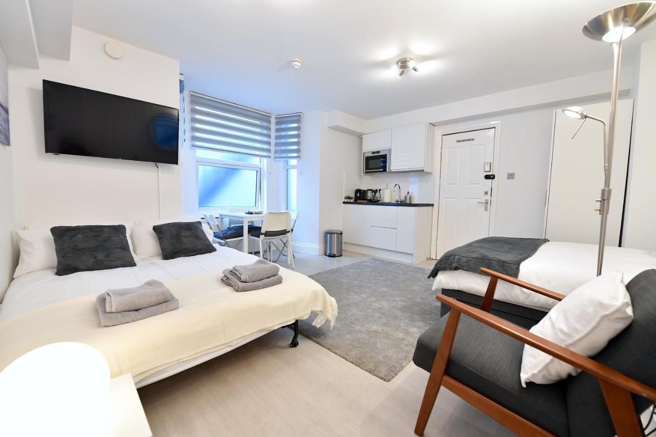 London Studios Very Close To Central Line Underground Shepherds Bush And Westfield Newly Refurbished מראה חיצוני תמונה